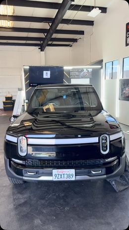 Rivian R1S — Gloss British Racing Green by Sheer Auto Styling, Santa Maria